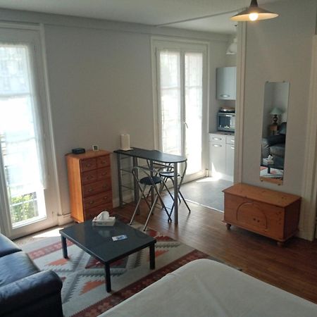 Appartement Perret 105 Rue Victor Hugo, Lumineux, Plein Centre, Parking Prive Arrivee Autonome Tout A Pied 勒阿弗尔 外观 照片
