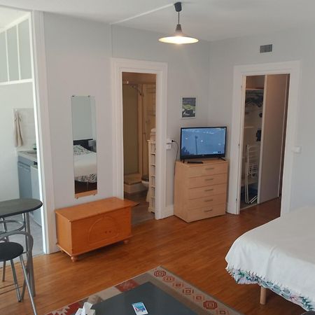 Appartement Perret 105 Rue Victor Hugo, Lumineux, Plein Centre, Parking Prive Arrivee Autonome Tout A Pied 勒阿弗尔 外观 照片