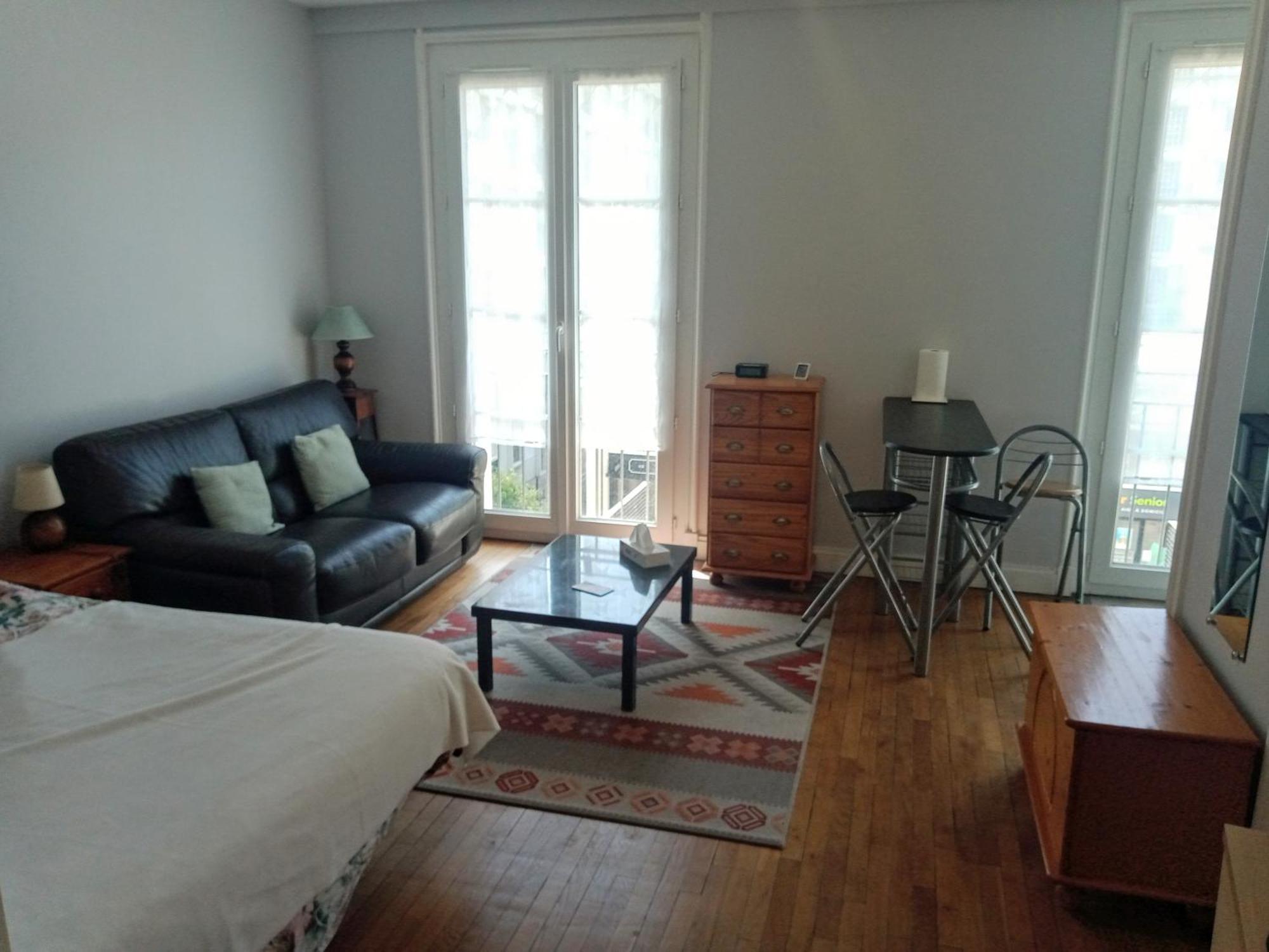 Appartement Perret 105 Rue Victor Hugo, Lumineux, Plein Centre, Parking Prive Arrivee Autonome Tout A Pied 勒阿弗尔 外观 照片